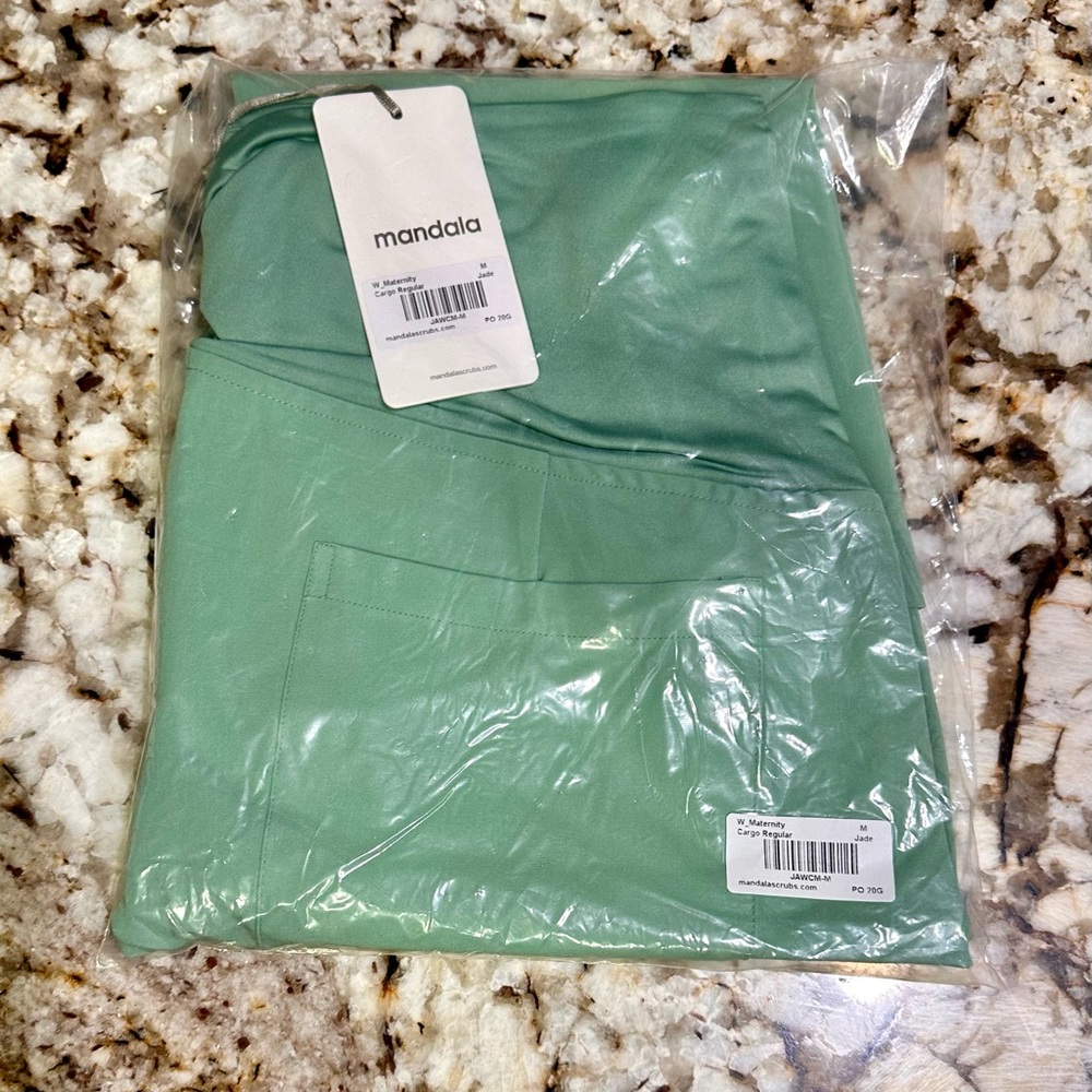 Mandala Maternity Scrub Cargo Pants Regular Length Medium